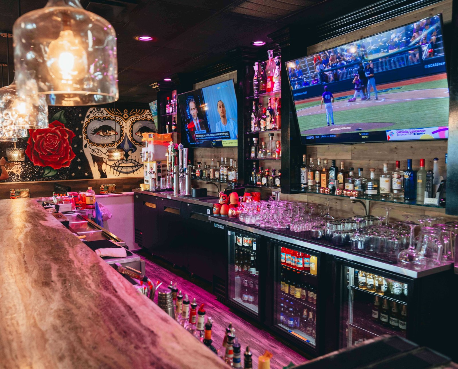 Bar & Dining Area